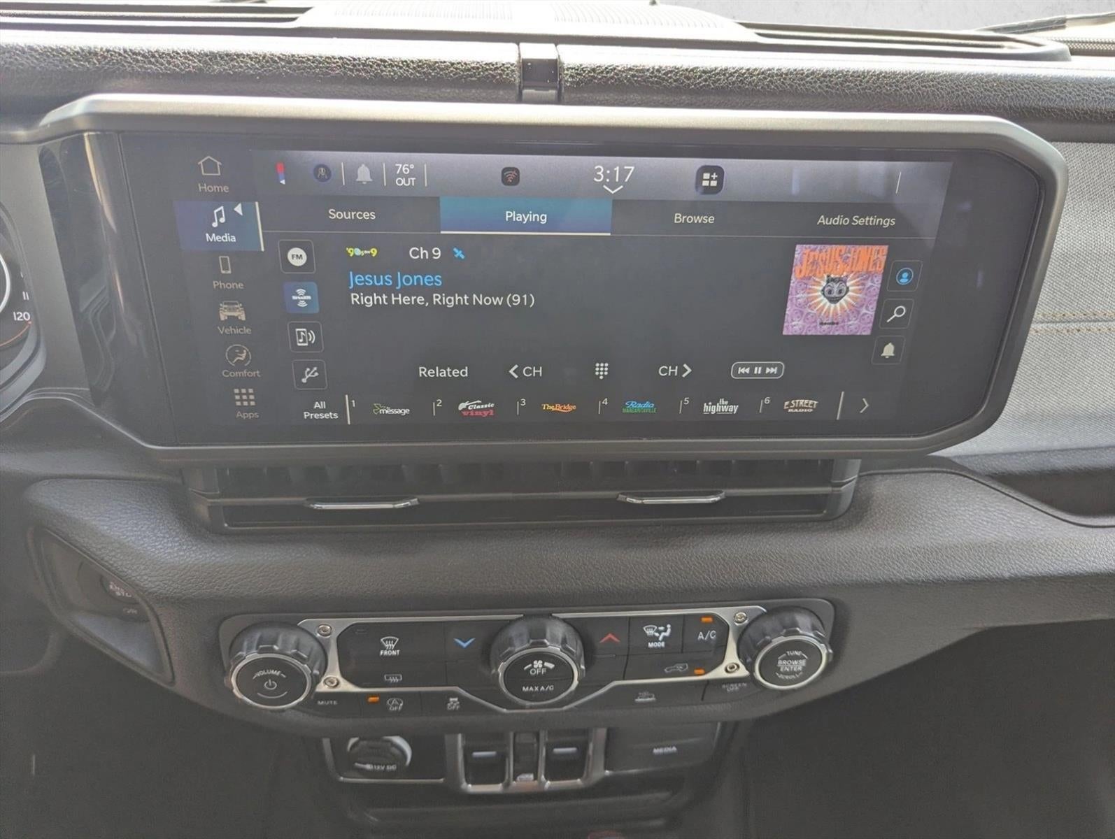 2025 Jeep Wrangler 4-Door Summit 4x4