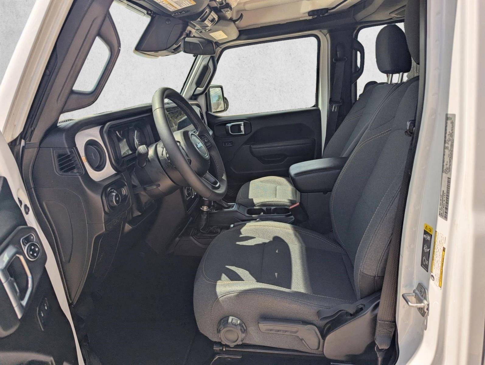 2025 Jeep Wrangler 4-Door Summit 4x4