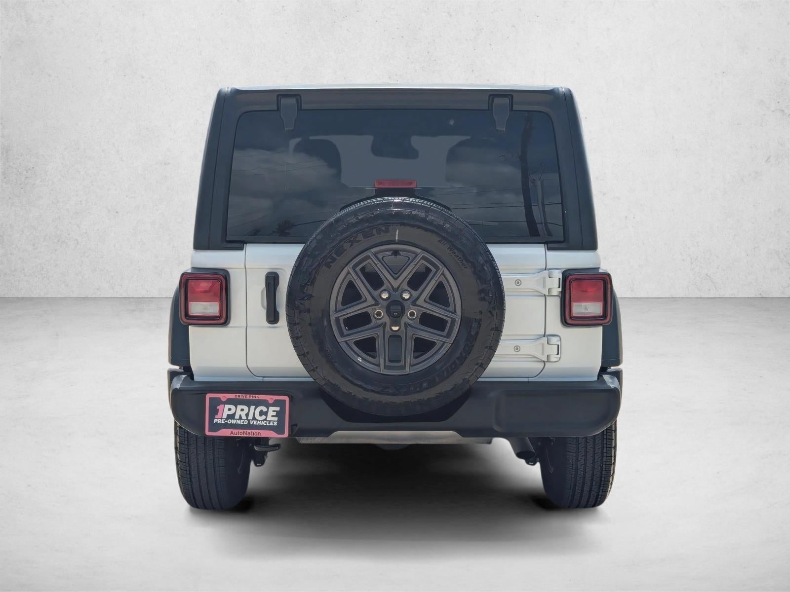 2025 Jeep Wrangler 4-Door Summit 4x4