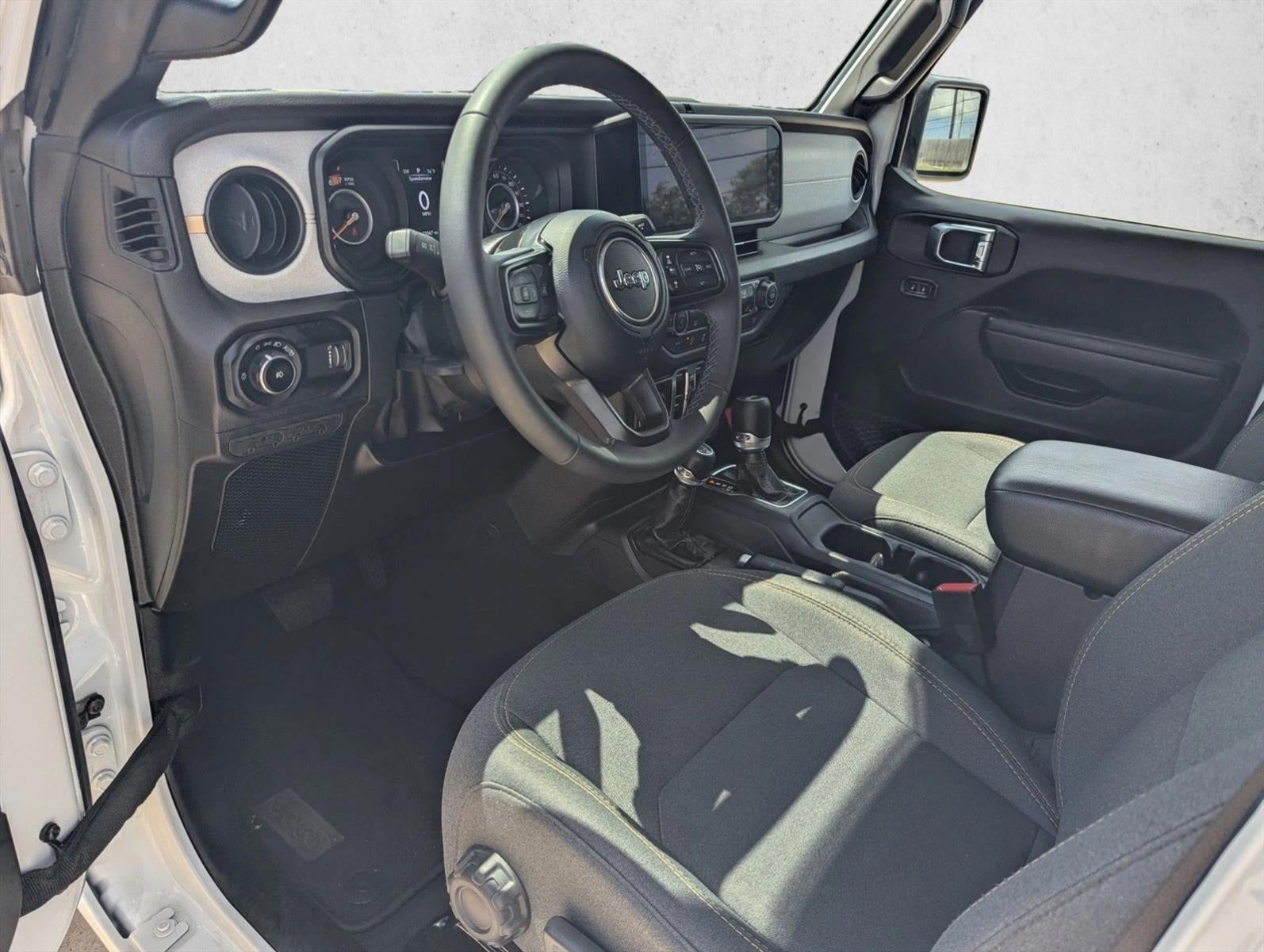 2025 Jeep Wrangler 4-Door Summit 4x4