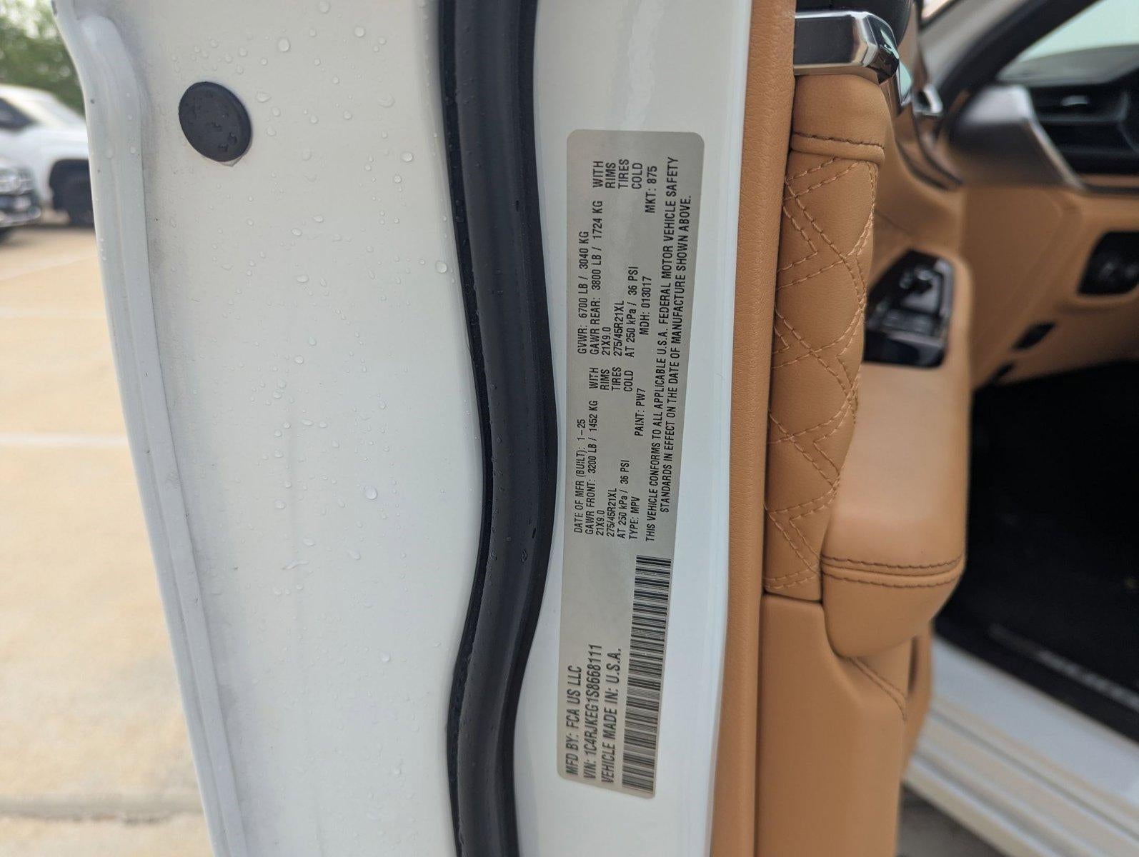 2025 Jeep Grand Cherokee L Summit Reserve 4x4