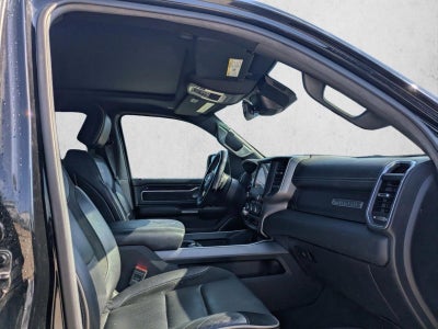 2022 RAM 1500 Laramie Crew Cab 4x2 5'7" Box