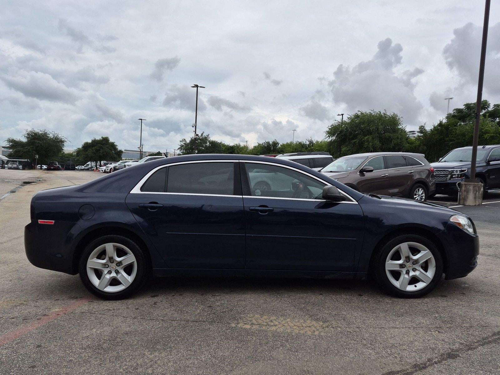 2011 Chevrolet Malibu LS w/1FL