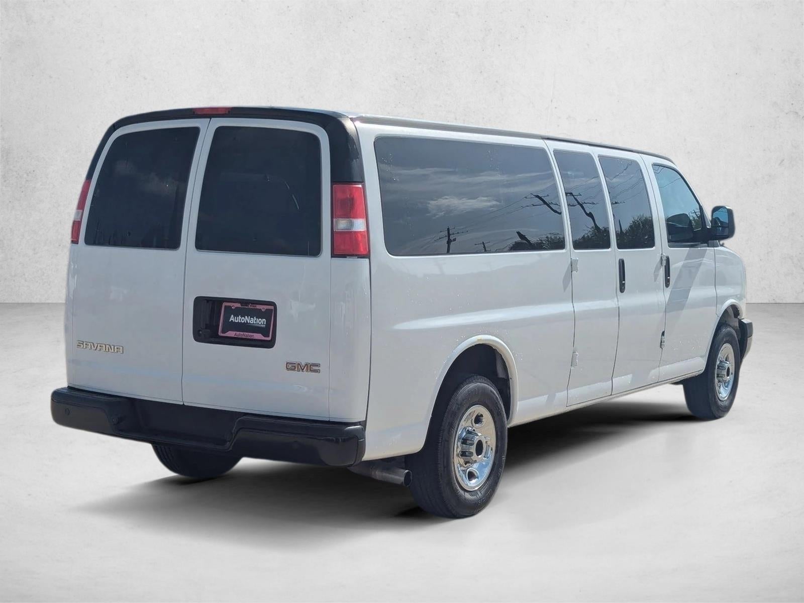 2023 GMC Savana Passenger 3500 LS