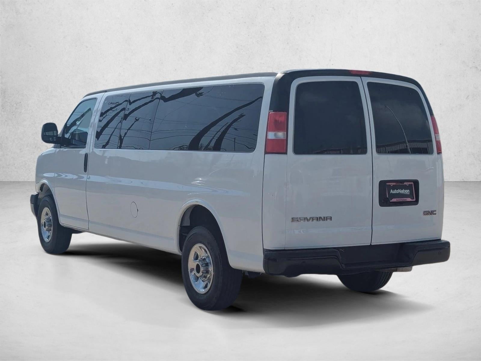 2023 GMC Savana Passenger 3500 LS