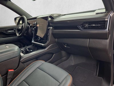 2025 GMC Yukon XL AT4
