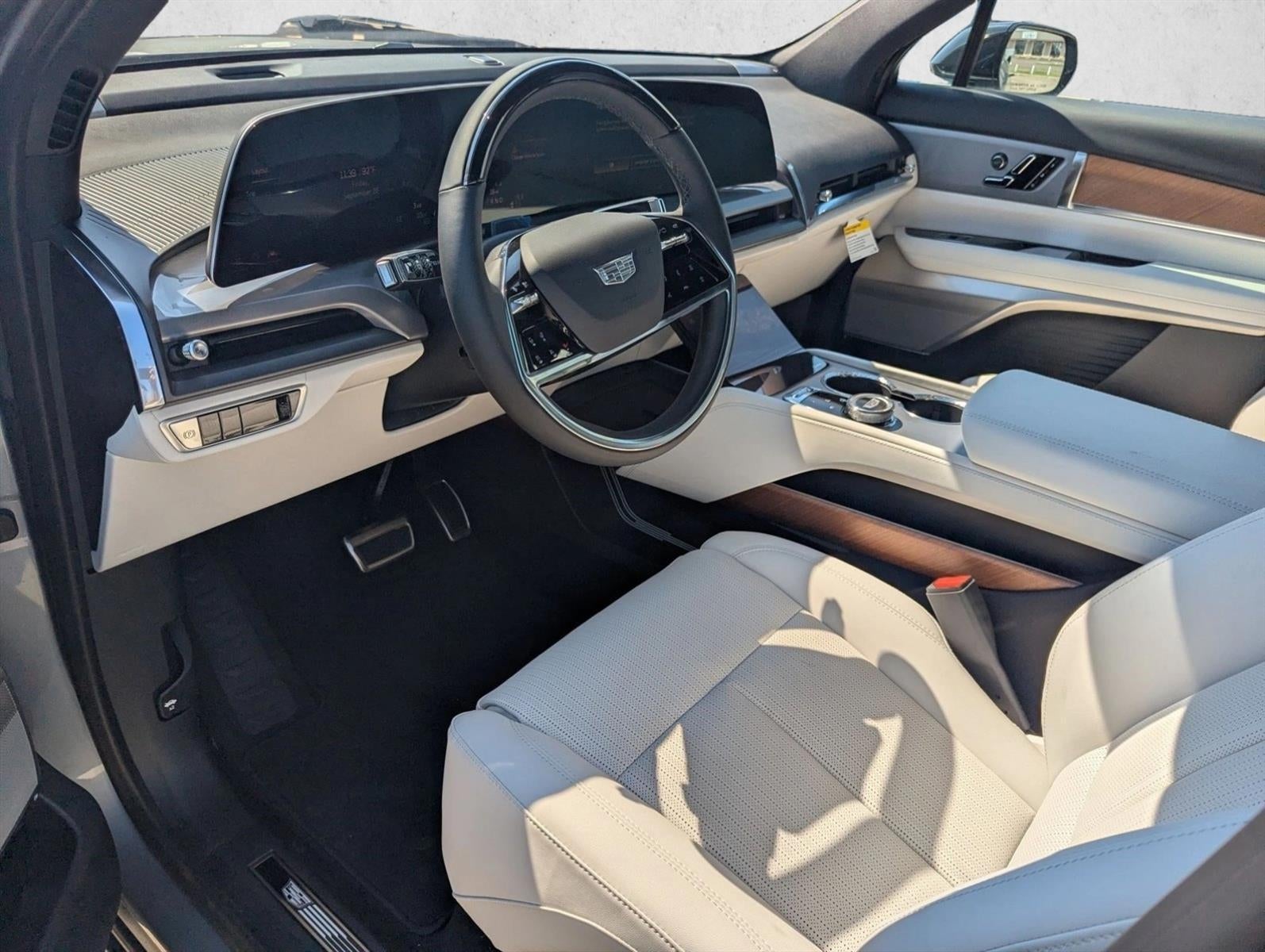 2026 Cadillac VISTIQ Sport