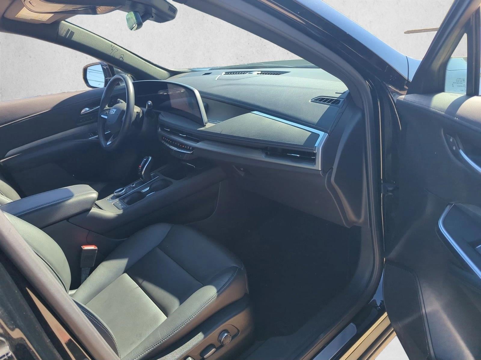 2025 Cadillac XT4 Premium Luxury