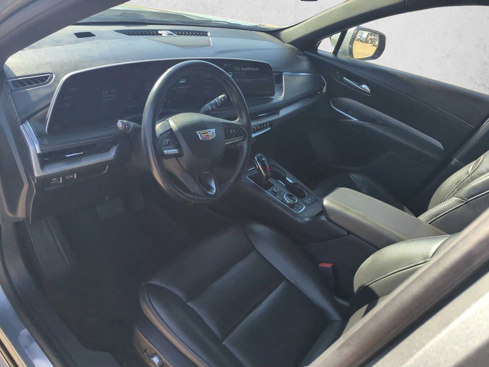 2025 Cadillac XT4 Premium Luxury