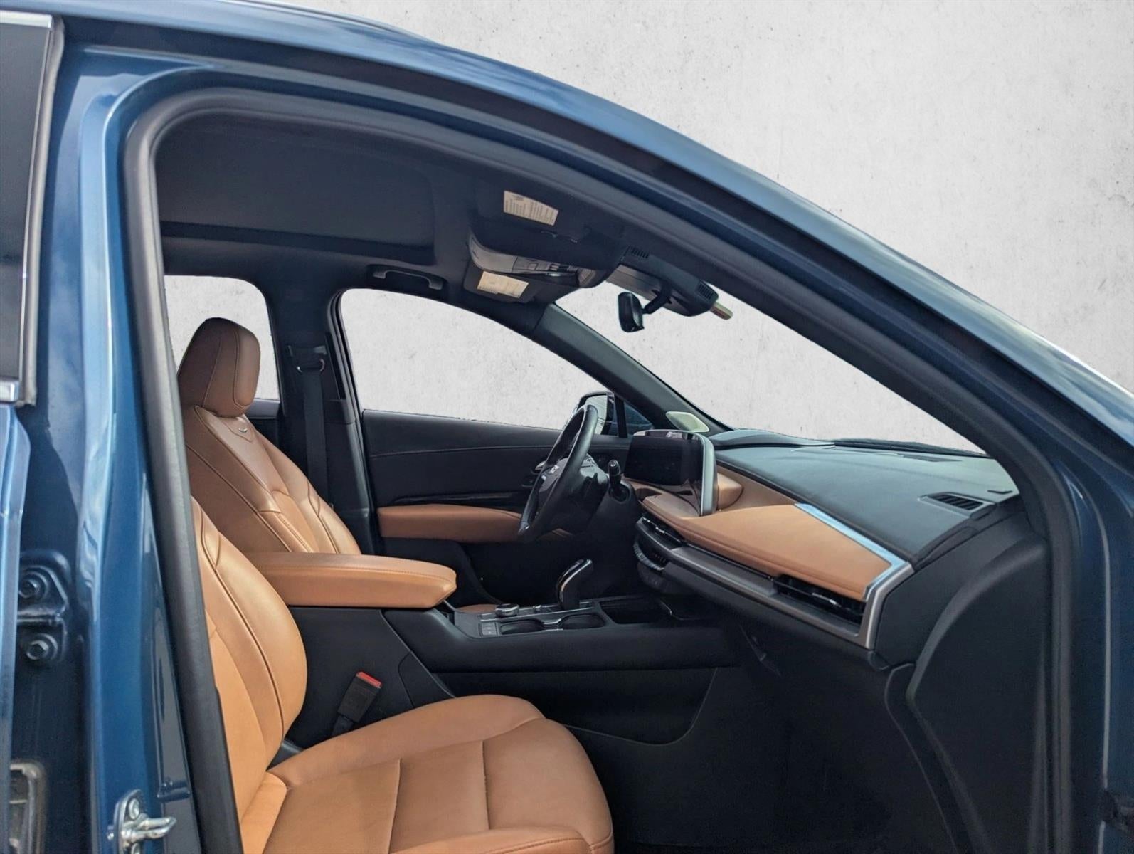 2024 Cadillac XT4 Premium Luxury