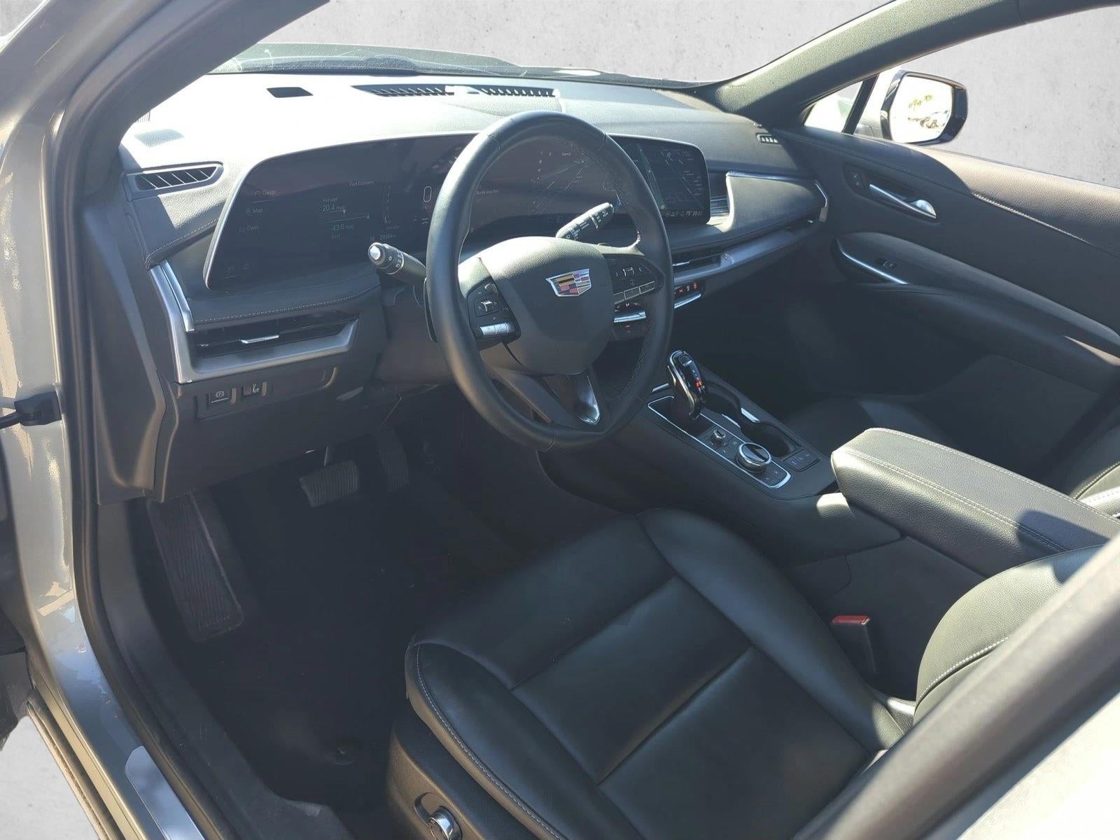 2025 Cadillac XT4 Premium Luxury