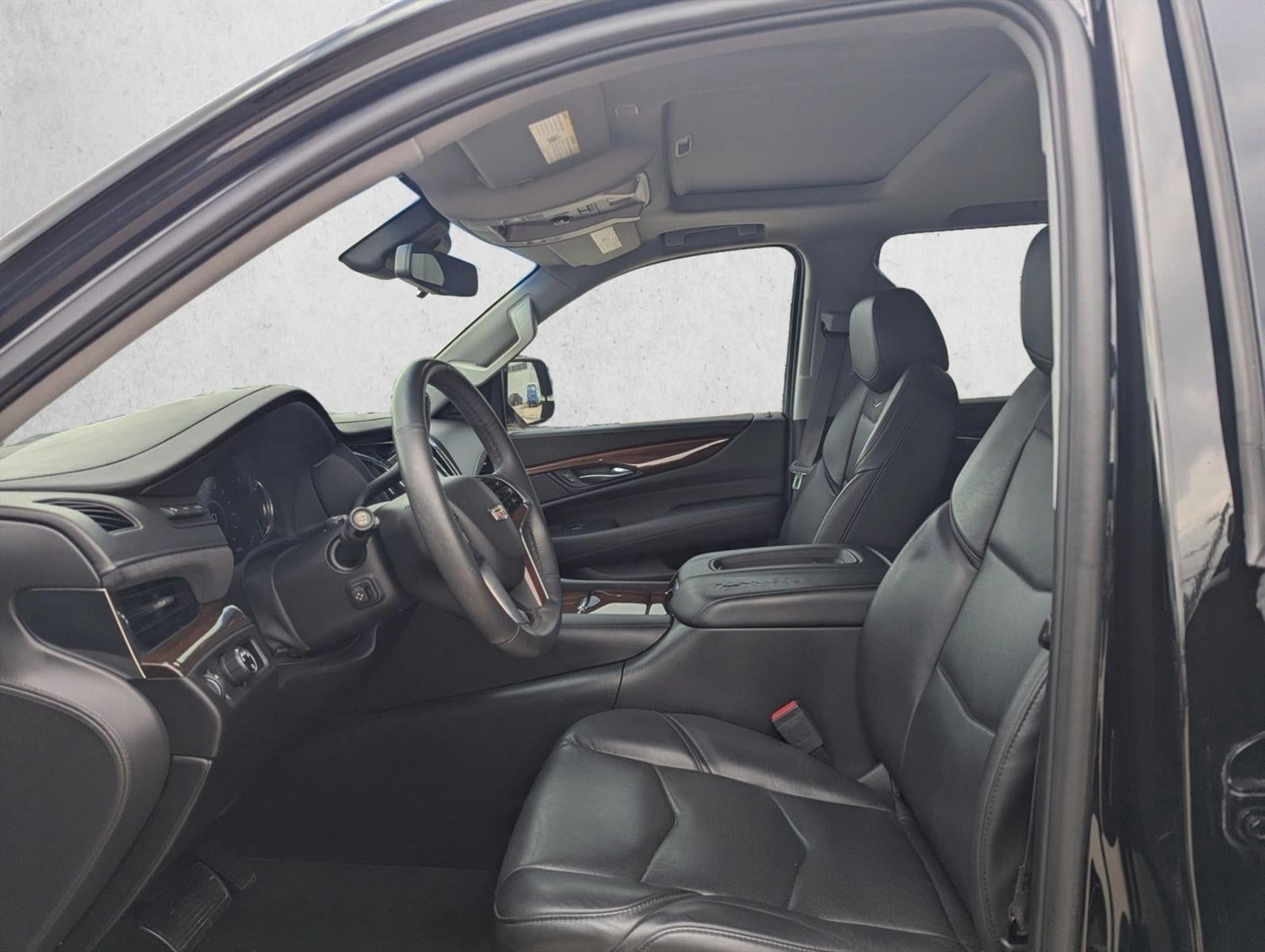 2017 Cadillac Escalade Luxury