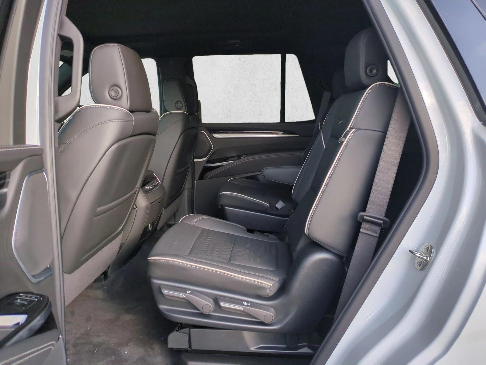 2027 Cadillac Escalade Sport - Photo 14