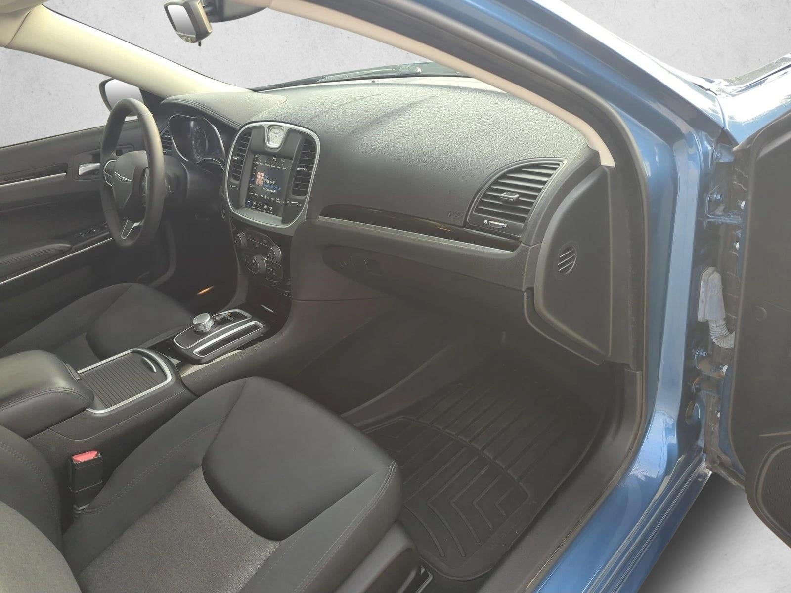 2023 Chrysler 300 Touring