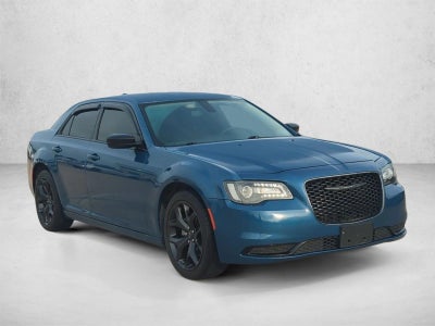 2023 Chrysler 300 Touring