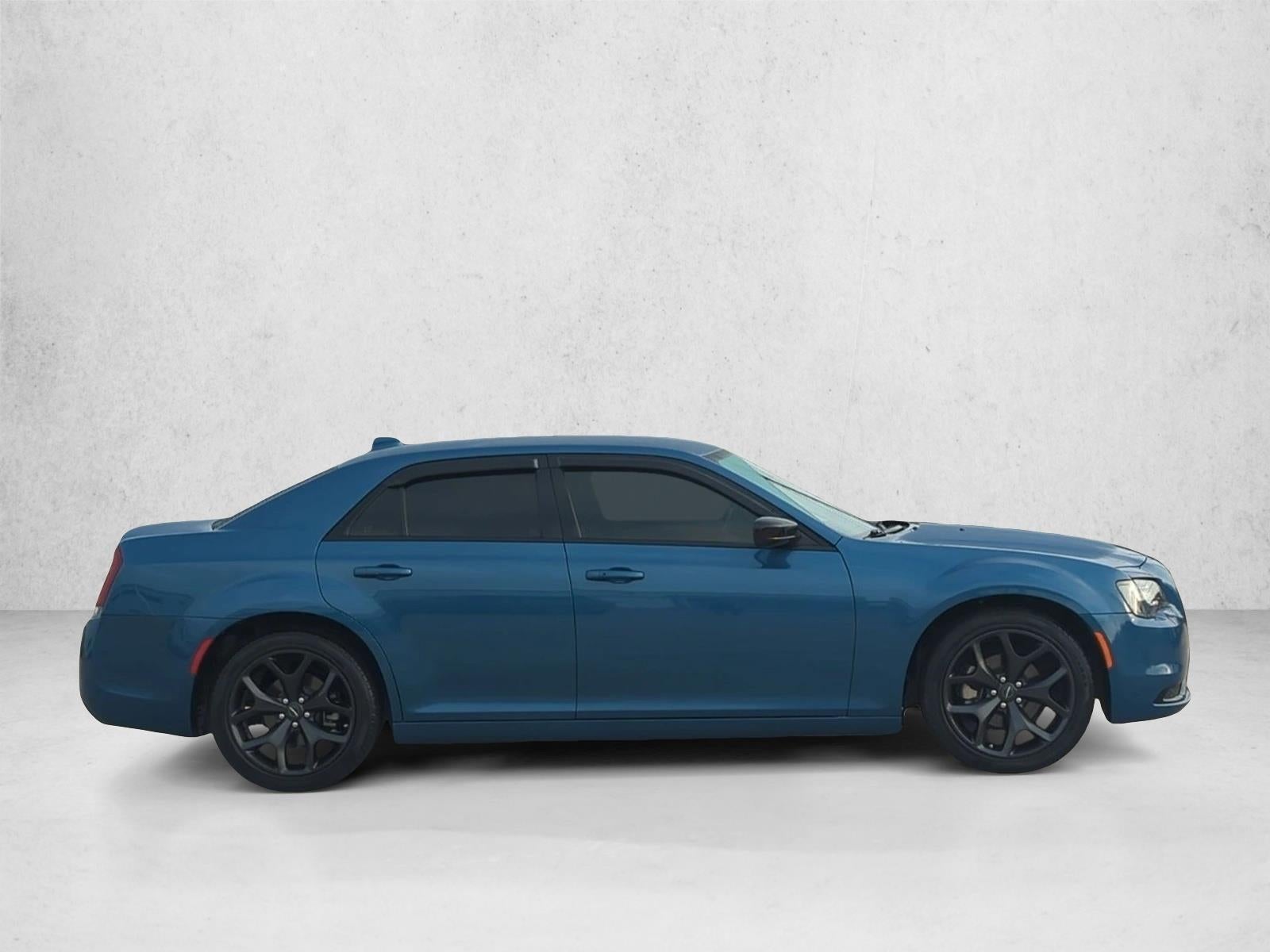 2023 Chrysler 300 Touring