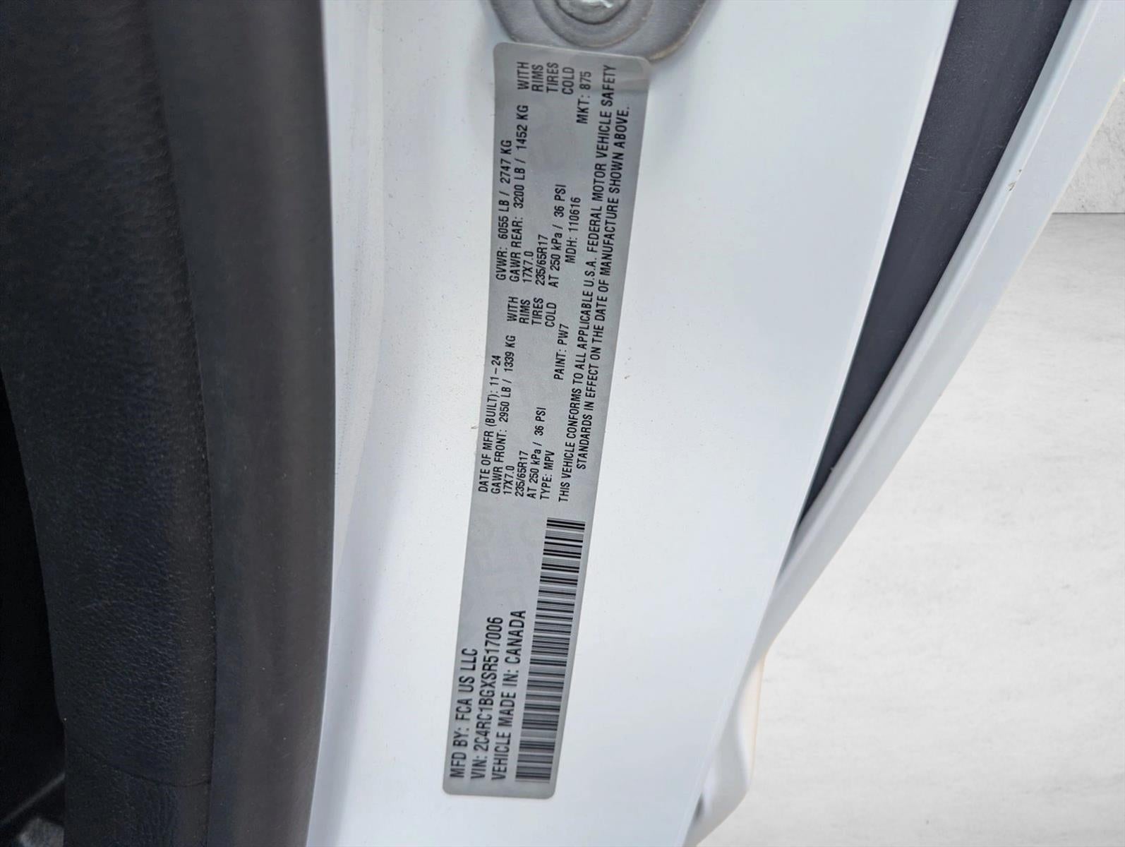 2025 Chrysler Pacifica Select