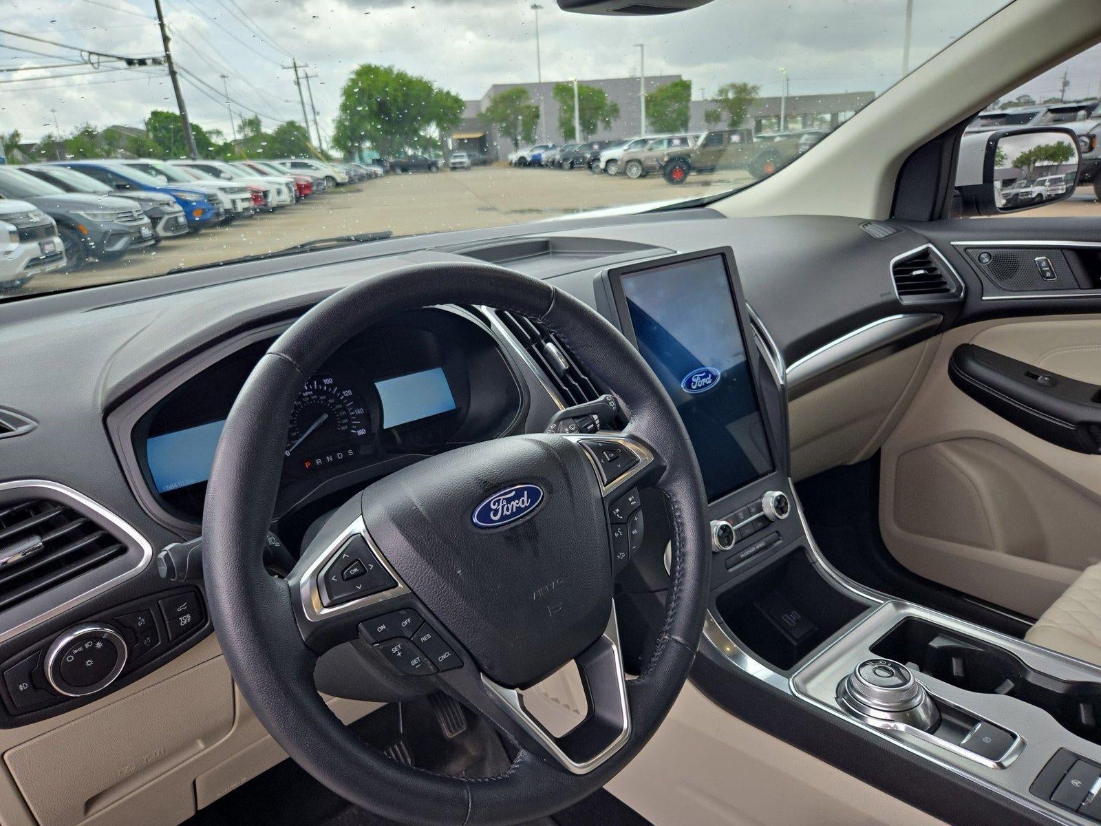 2023 Ford Edge Titanium