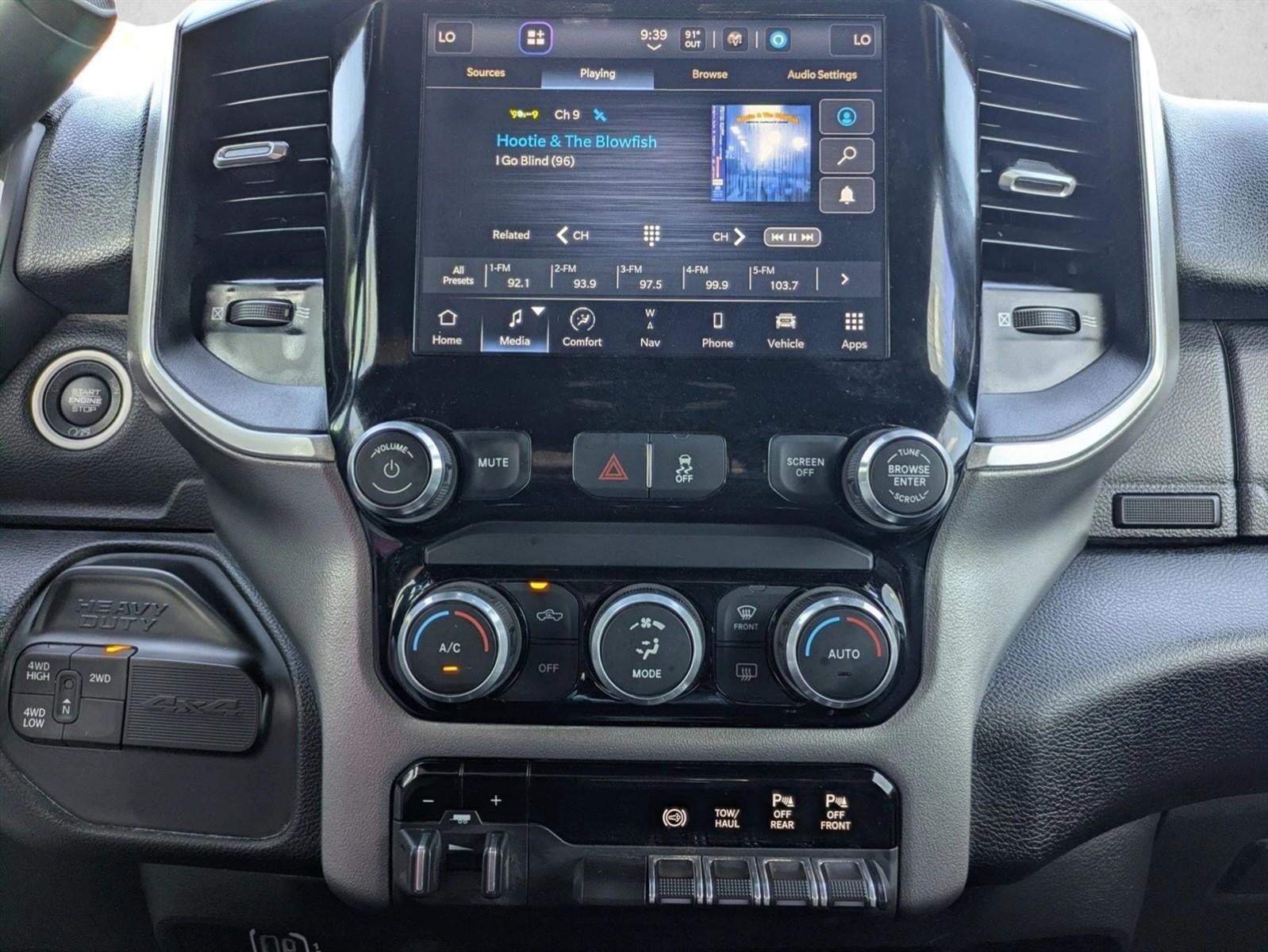 2024 RAM 3500 Big Horn Crew Cab 4x4 8' Box
