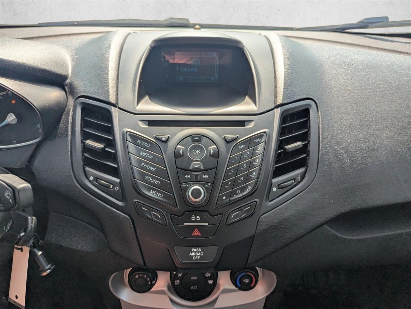 2017 Ford Fiesta SE