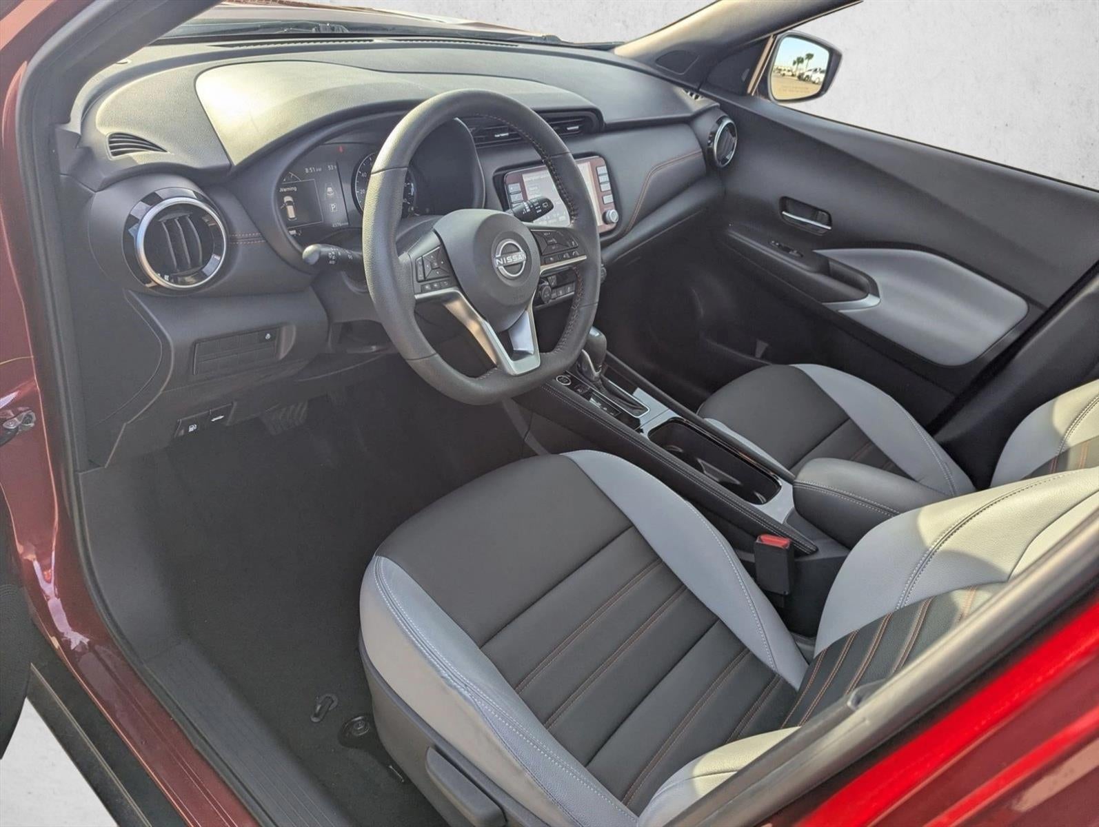 2023 Nissan Kicks SR