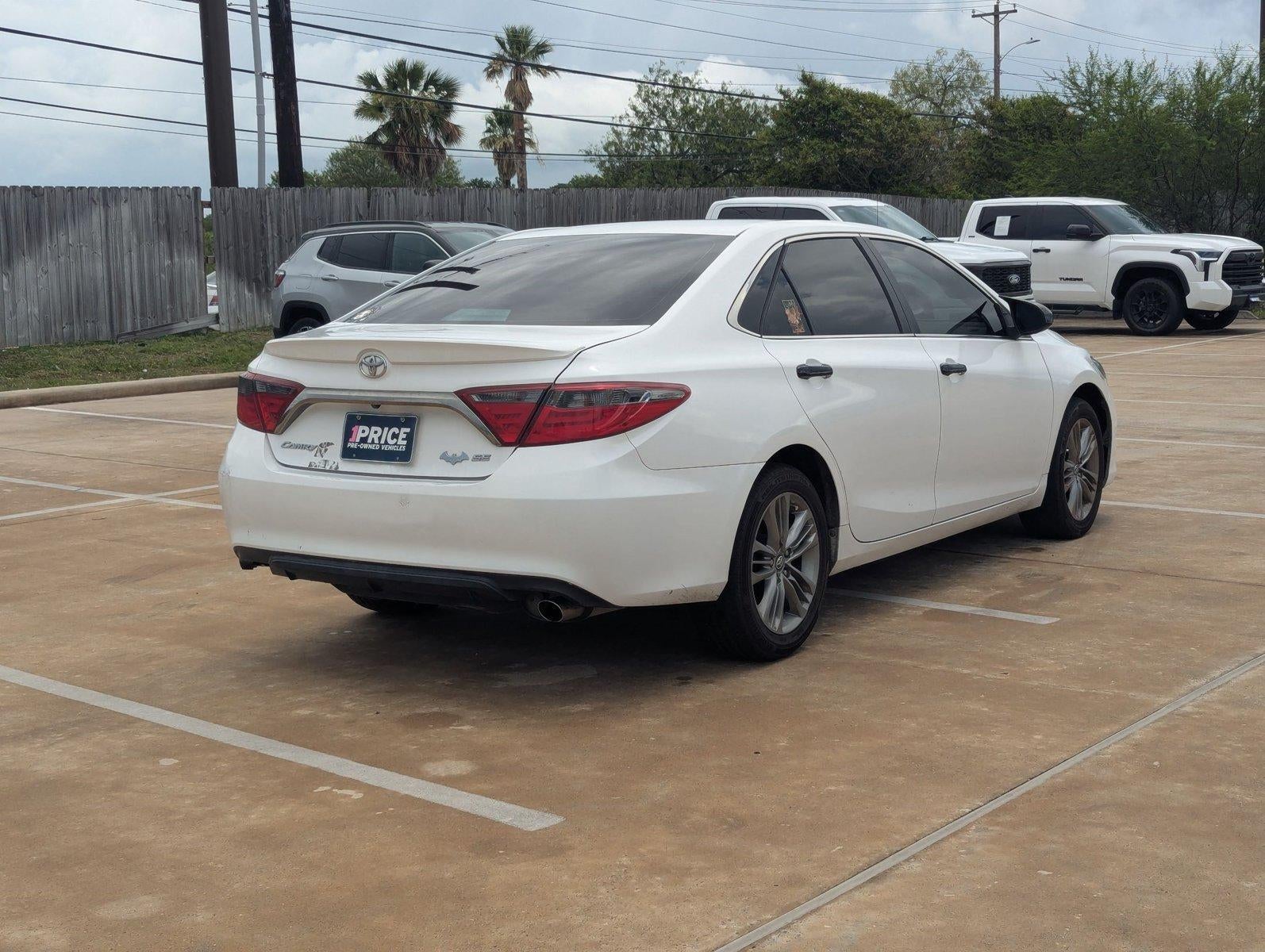 2016 Toyota Camry SE