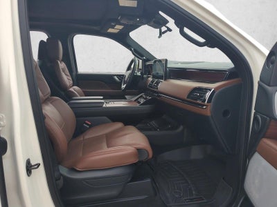 2023 Lincoln Navigator L Reserve