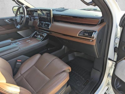 2023 Lincoln Navigator L Reserve