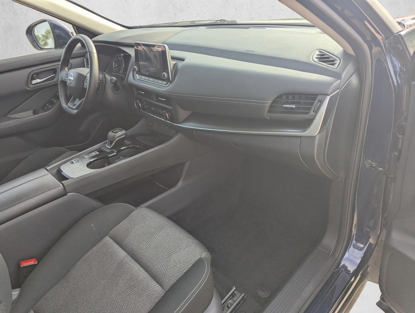2025 Nissan Rogue SV FWD