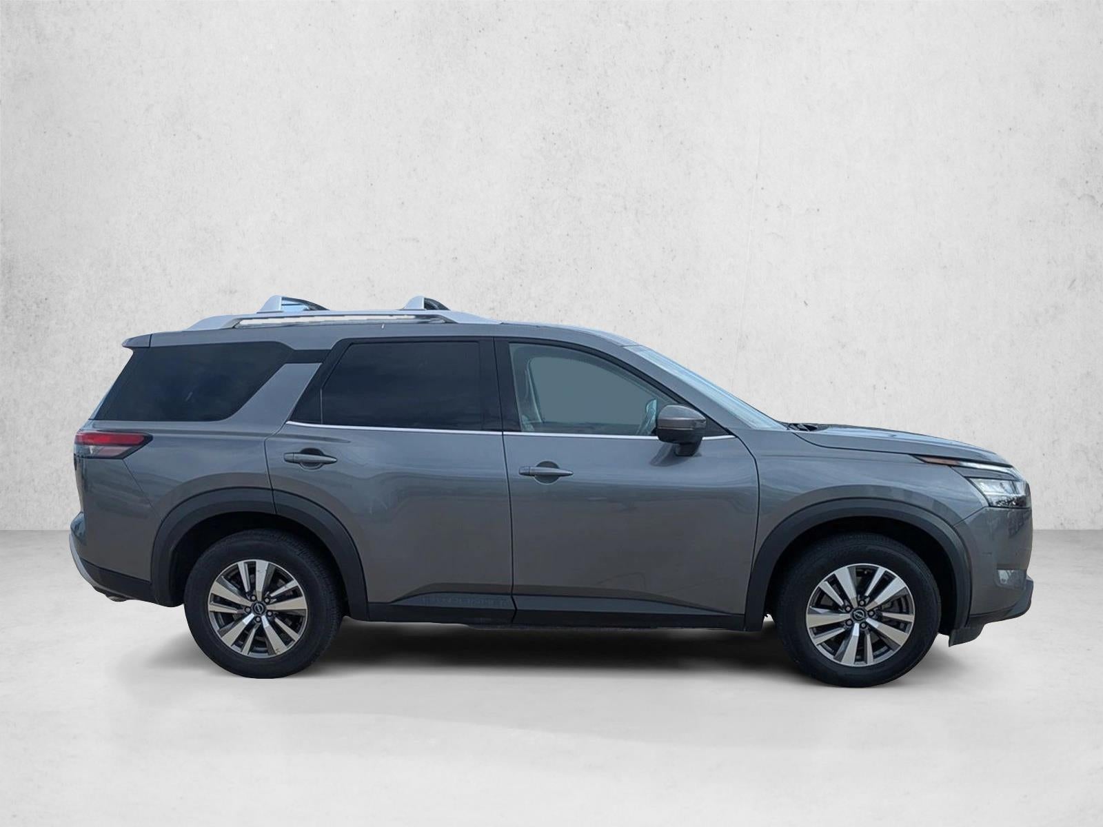 2023 Nissan Pathfinder SL FWD