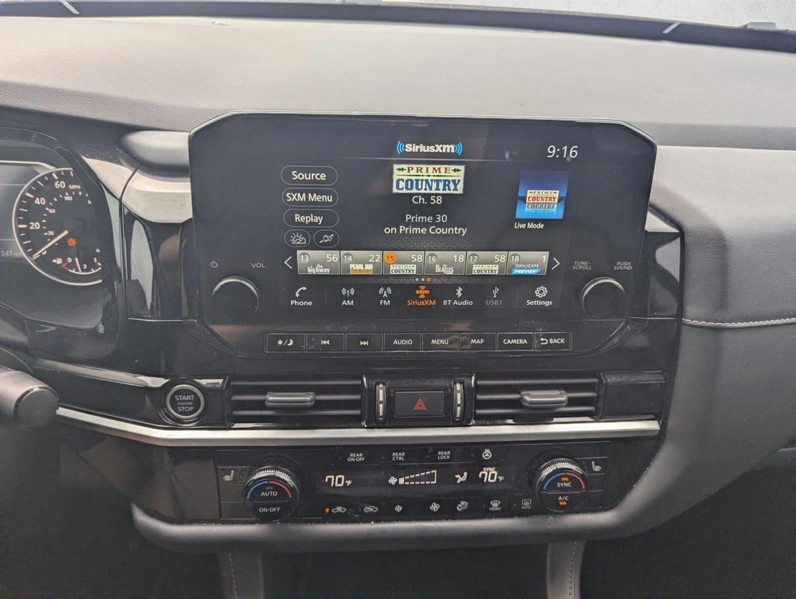 2022 Nissan Pathfinder SL 2WD