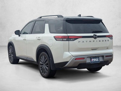 2022 Nissan Pathfinder SL 2WD