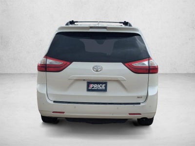 2019 Toyota Sienna XLE 8 Passenger