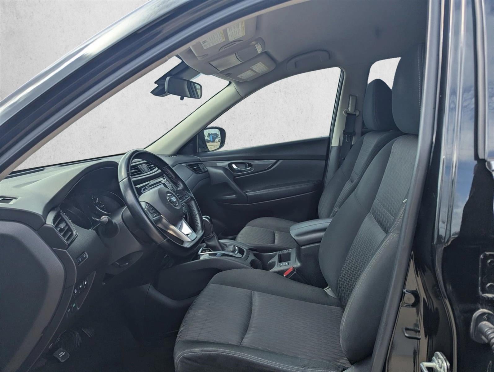 2020 Nissan Rogue SV FWD