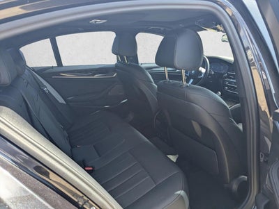2023 BMW 530 i