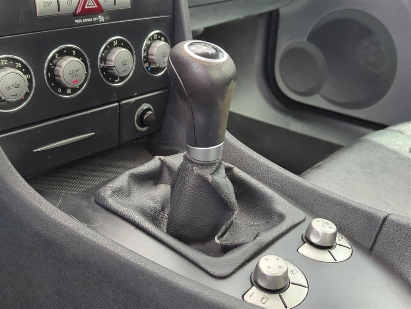 2005 Mercedes-Benz SLK Base