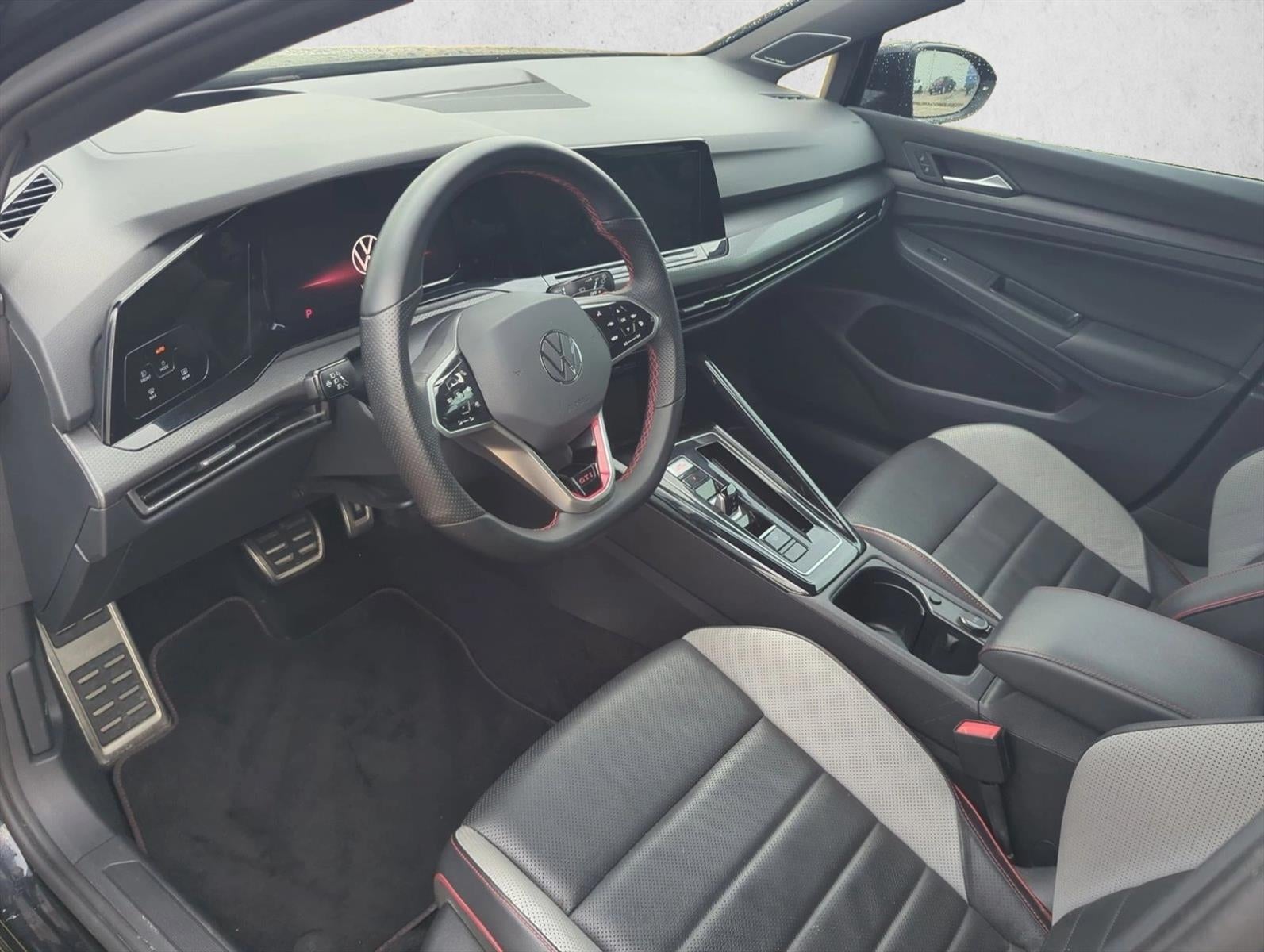2023 Volkswagen Golf GTI 2.0T Autobahn