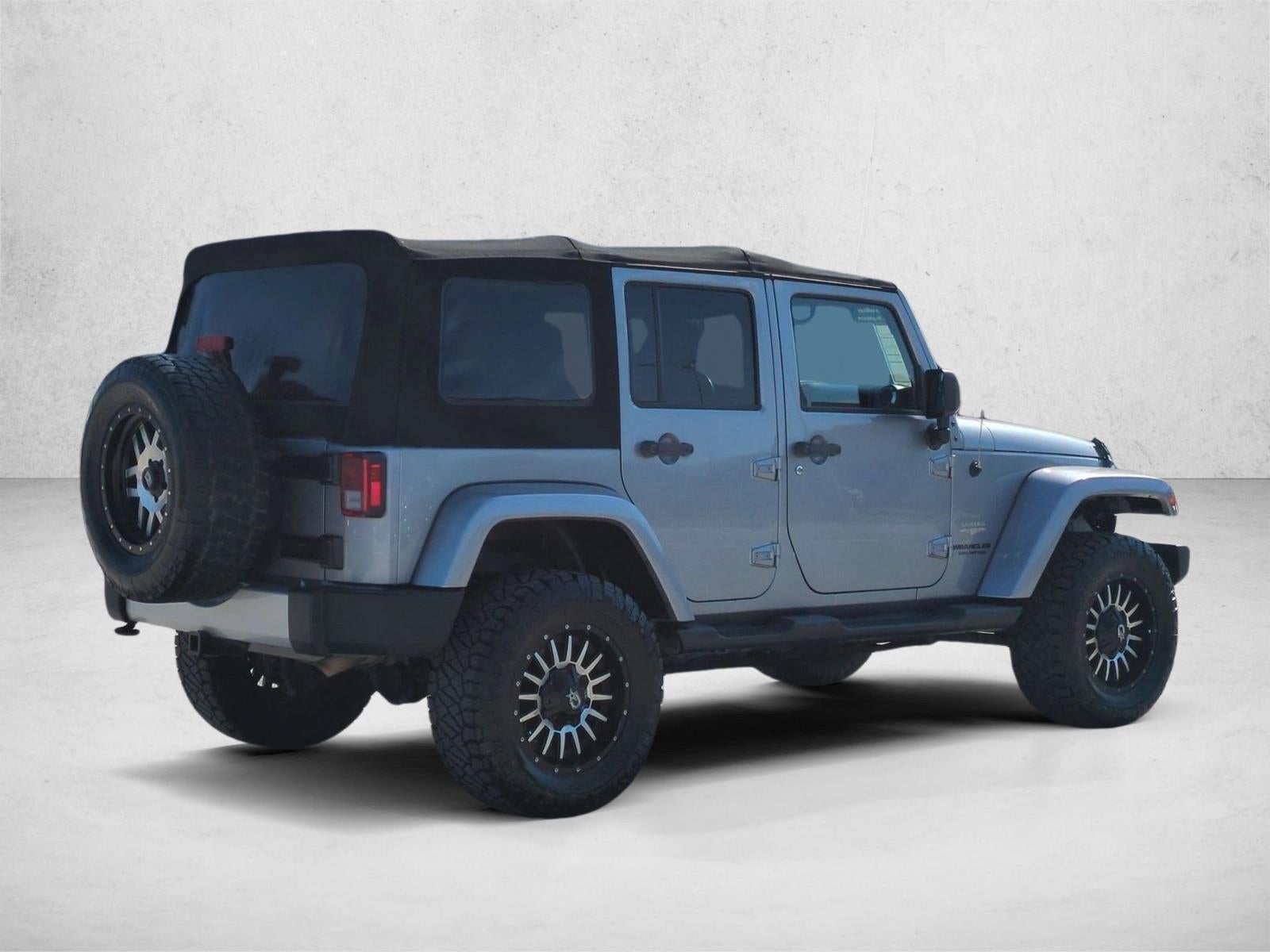 2015 Jeep Wrangler Unlimited 4WD 4dr Sahara