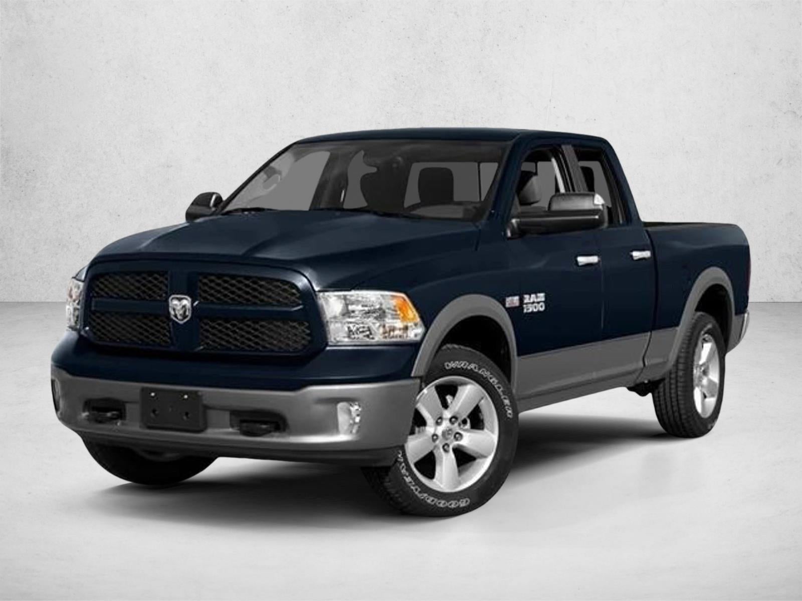 2015 RAM 1500 2WD Crew Cab 5.7 Ft Box Lone Star