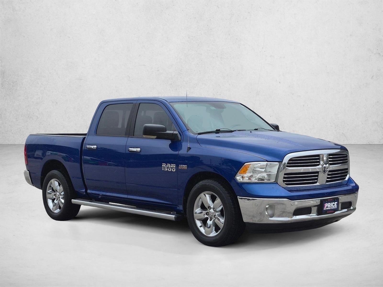2015 RAM 1500 2WD Crew Cab 5.7 Ft Box Lone Star