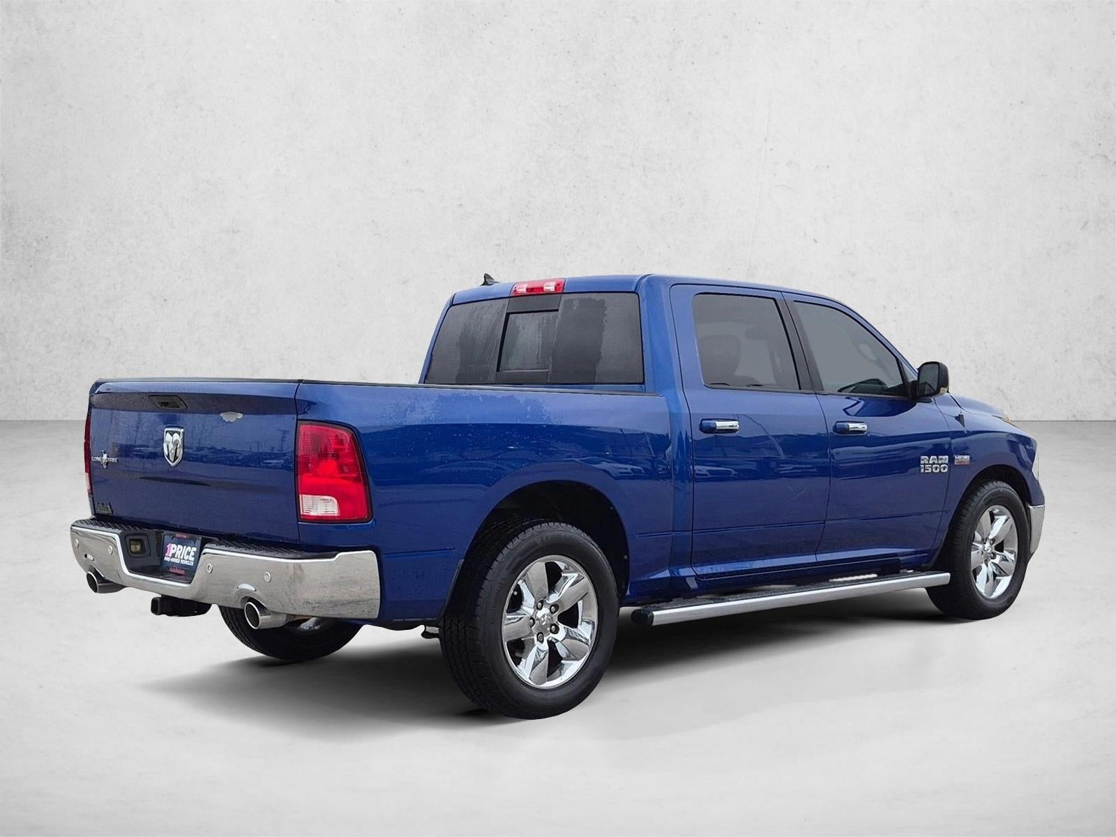 2015 RAM 1500 2WD Crew Cab 5.7 Ft Box Lone Star