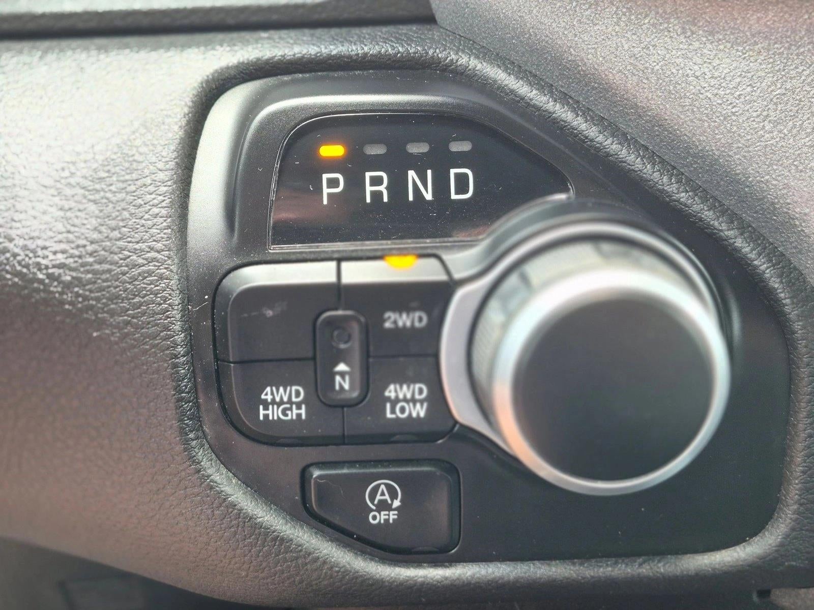 2022 RAM 1500 Tradesman 4x4 Crew Cab 6'4" Box