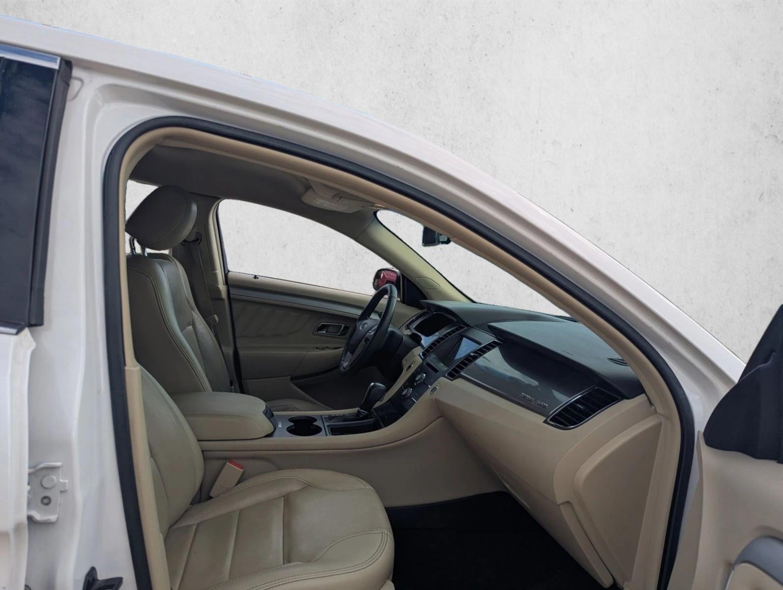 2018 Ford Taurus SEL FWD