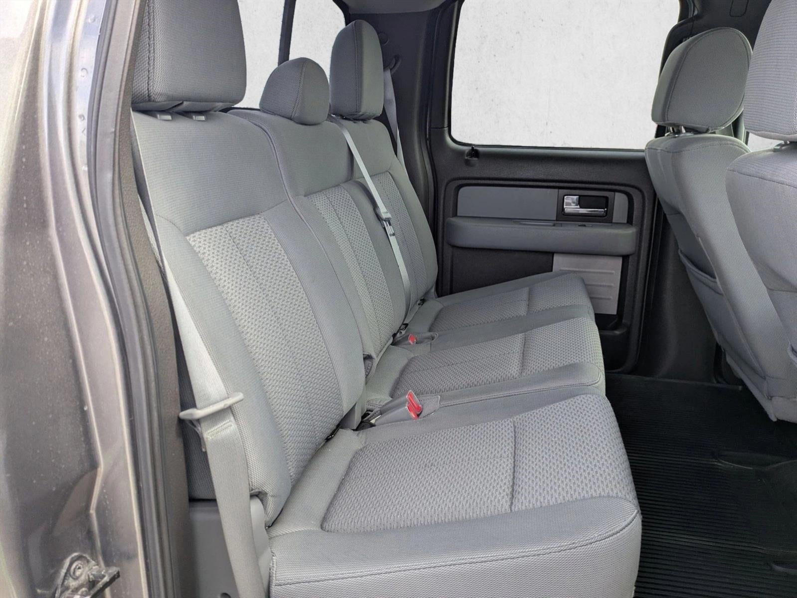 2013 Ford F-150 2WD SuperCrew 5-1/2 Ft Box XLT