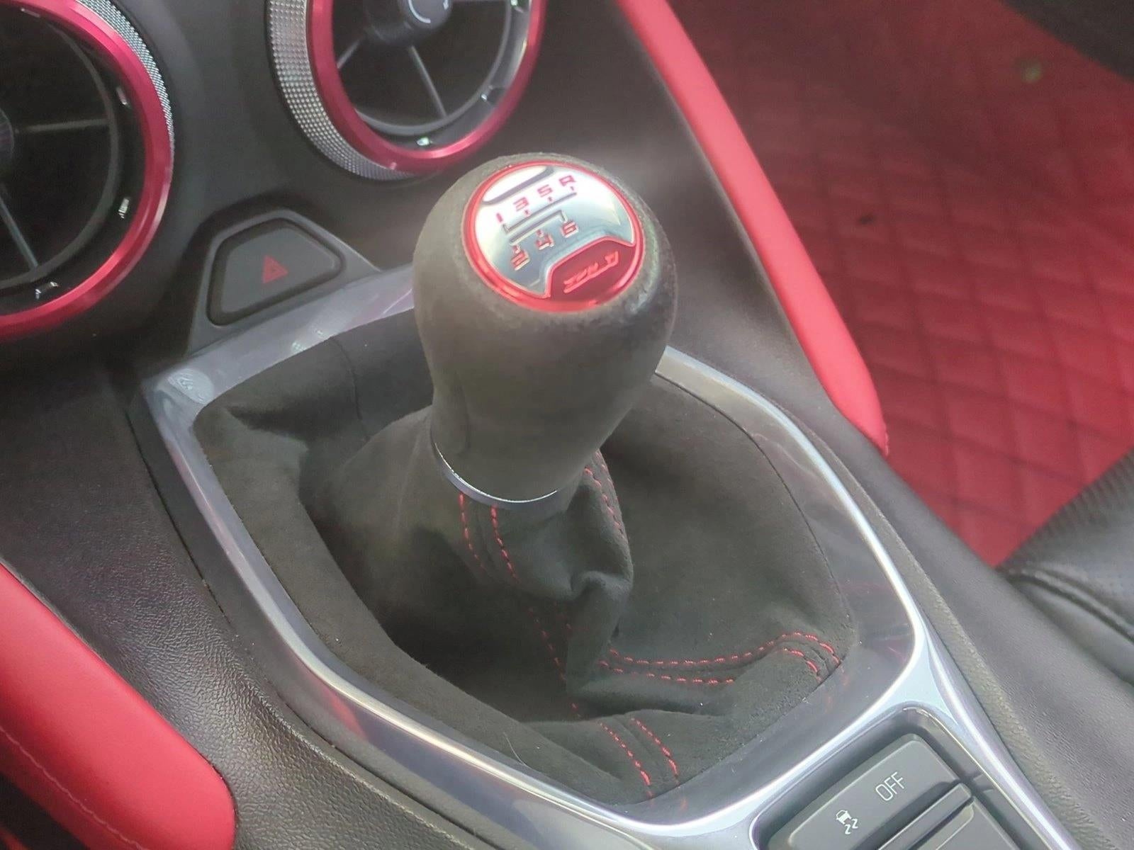 2017 Chevrolet Camaro 2dr Coupe 2SS