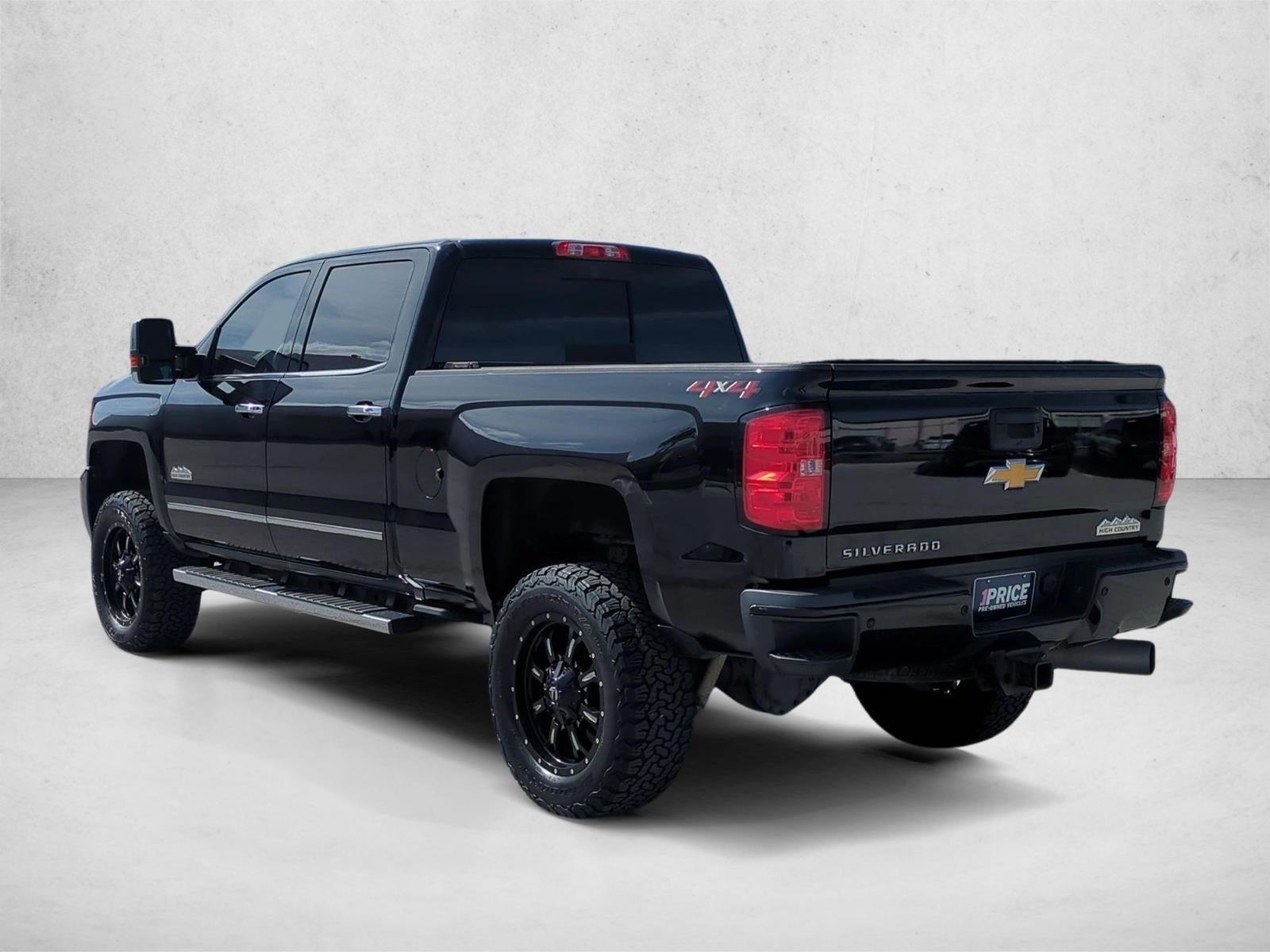 2019 Chevrolet Silverado 2500 HD Crew Cab Standard Box 4-Wheel Drive High Country