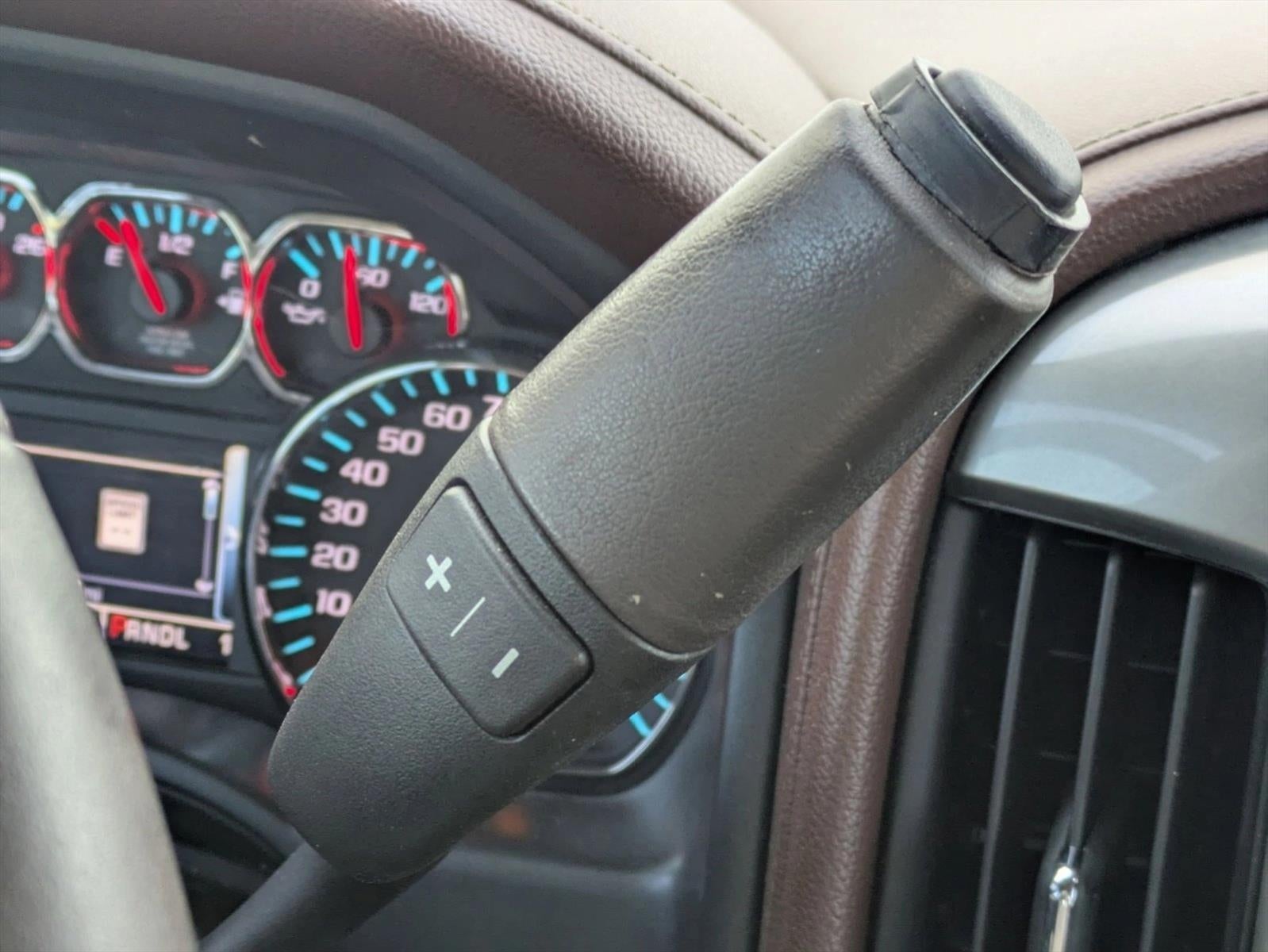 2018 Chevrolet Silverado 2500 HD Crew Cab Standard Box 4-Wheel Drive High Country