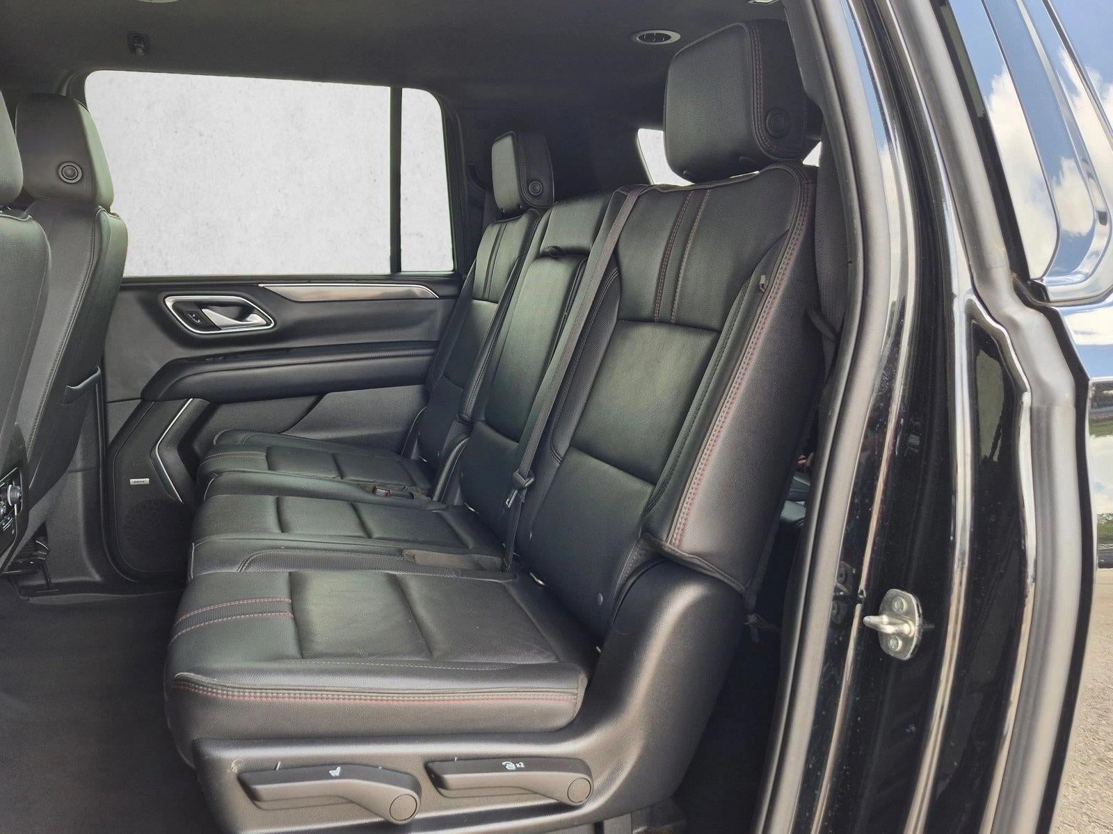 2022 Chevrolet Suburban 2WD RST