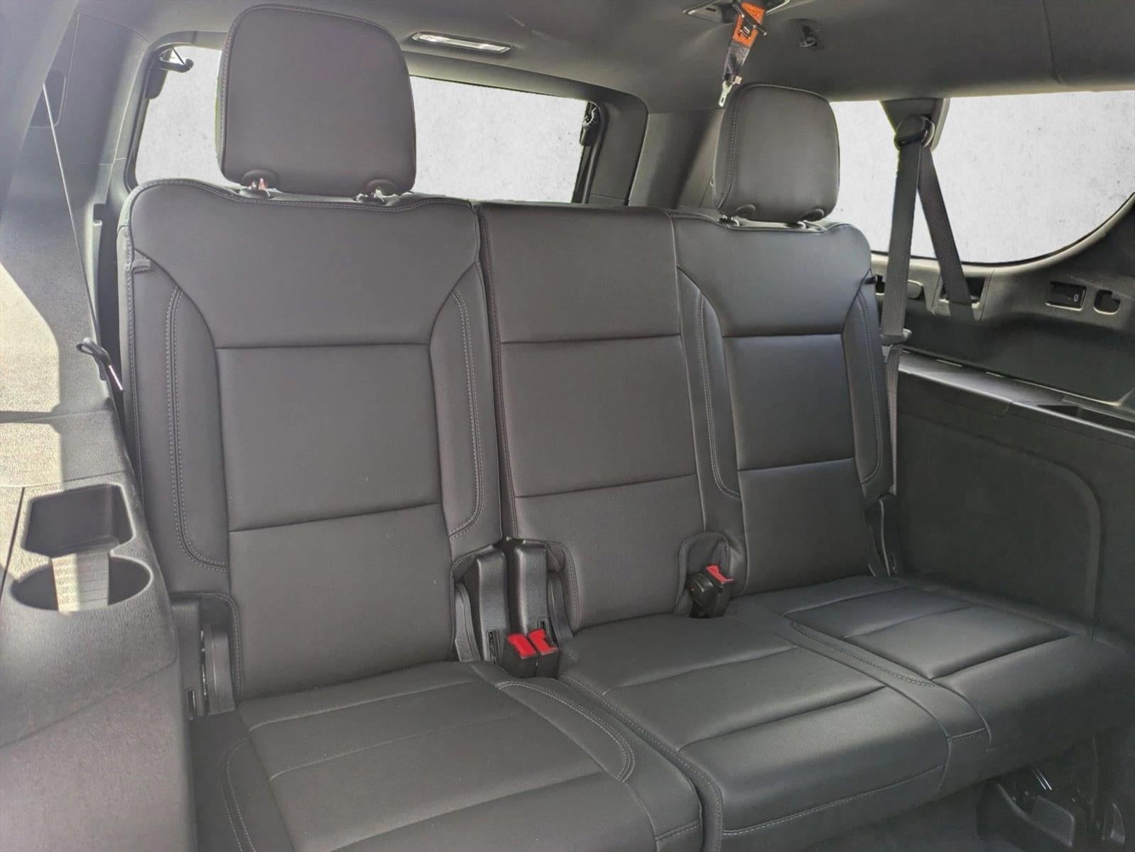 2022 Chevrolet Suburban 4WD Z71