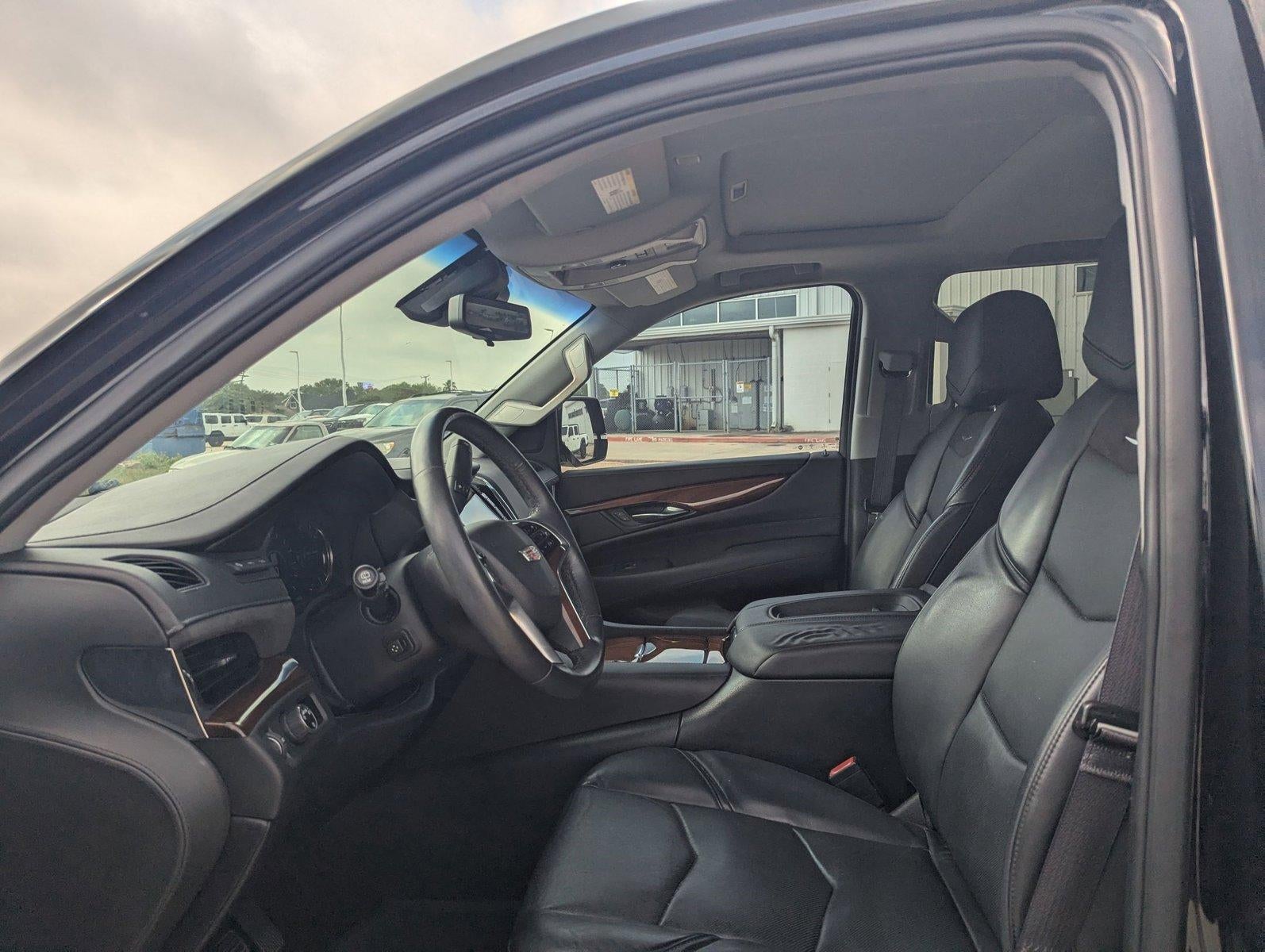 2017 Cadillac Escalade RWD Luxury